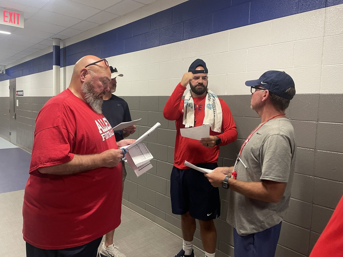 alleneaglesfb's tweet photo. Day 1 Freshman Fall Camp 2026

#BTB | #RecruitTheA | @usnikefootball https://t.co/FUC4XixfAq