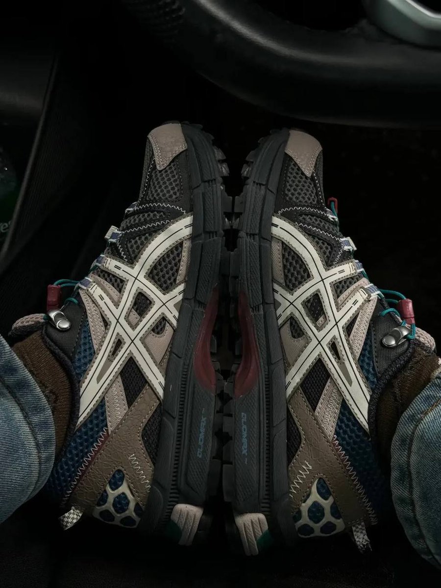 lounoiree's tweet photo. GA NYANGKA BANGET ASICS GEL 8 SECAKEP DAN SEGANTENGGG INI 😭🫵🩷 https://t.co/C4zAbgkfcK