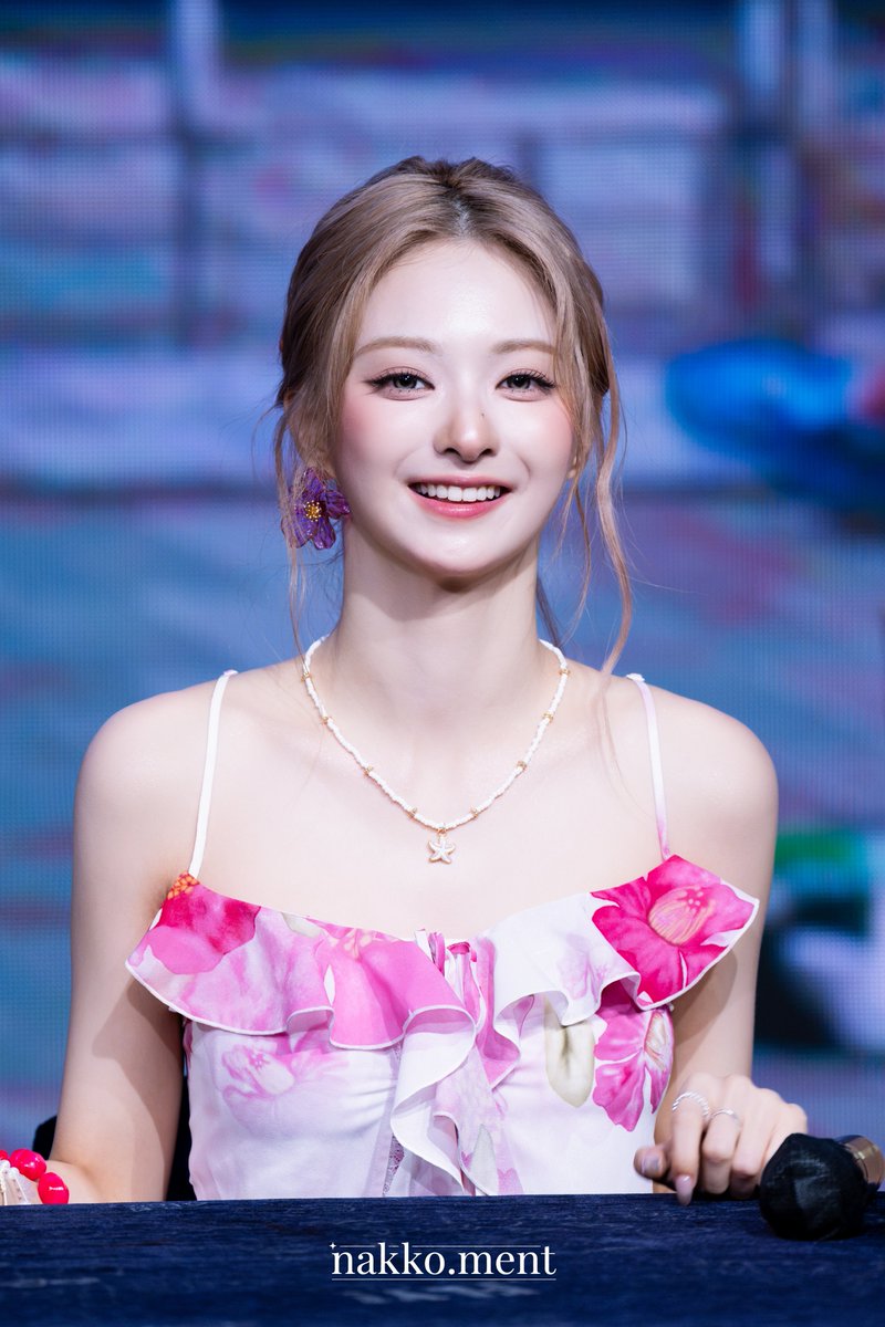 nakkoment's tweet photo. 😽
260801 애플뮤직 나경 HQ
#fromis_9 #프로미스나인 #이나경 #LEENAGYUNG https://t.co/FI2OzhXr3t
