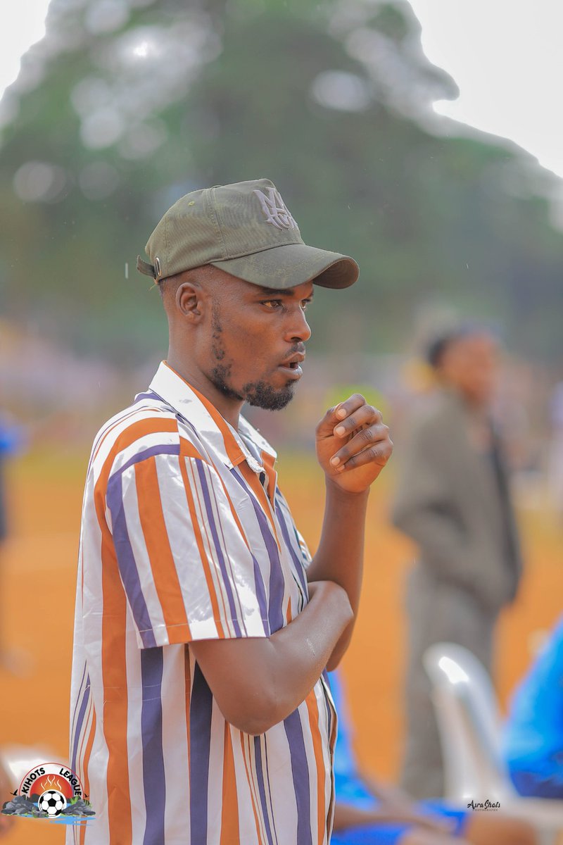 didanbyanyima's tweet photo. Breath in,,,,, out,,,, don't look behind coz @EmpeshanoFc is coming
@KihotsLeague23 @Mightykisyanga 
#Roadtombra https://t.co/23adx6U01m