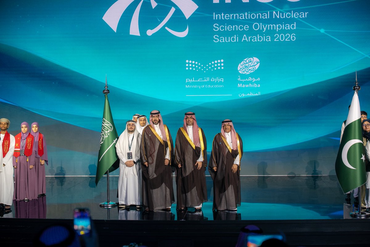 AzizAlkaridis's tweet photo. خالص الشكر والامتنان إلى صاحب السمو الملكي الأمير سعود بن مشعل بن عبدالعزيز، نائب أمير منطقة مكة المكرمة، على رعايته الكريمة لحفل افتتاح #أولمبياد_العلوم_النووية_الدولي 2026،
وإلى صاحب السمو الأمير سعود بن عبدالله بن جلوي، محافظ جدة، على تشريفه الحفل، ومعالي وزير التعليم الأستاذ يوسف البنيان على حضوره وإلقاء كلمة الدولة المستضيفة.
إن هذه الاستضافة تأتي تأكيدًا للمكانة المتقدمة التي وصلت إليها المملكة في مجالات الموهبة والعلوم والابتكار، وتعكس الثقة الدولية بقدراتها على استضافة وتنظيم أبرز المنافسات العلمية العالمية وفق أعلى المعايير. 🇸🇦
#INSO2026 #موهبة
