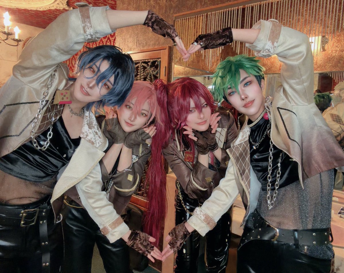 s2skn's tweet photo. cos 🍫🤎

メロアス×メルキチ
= メロキチ♡ https://t.co/sFgrPUZ5y2