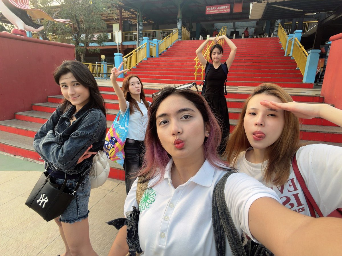 _amandapuspitaa's tweet photo. 🫶 https://t.co/KUHq2D9pDV