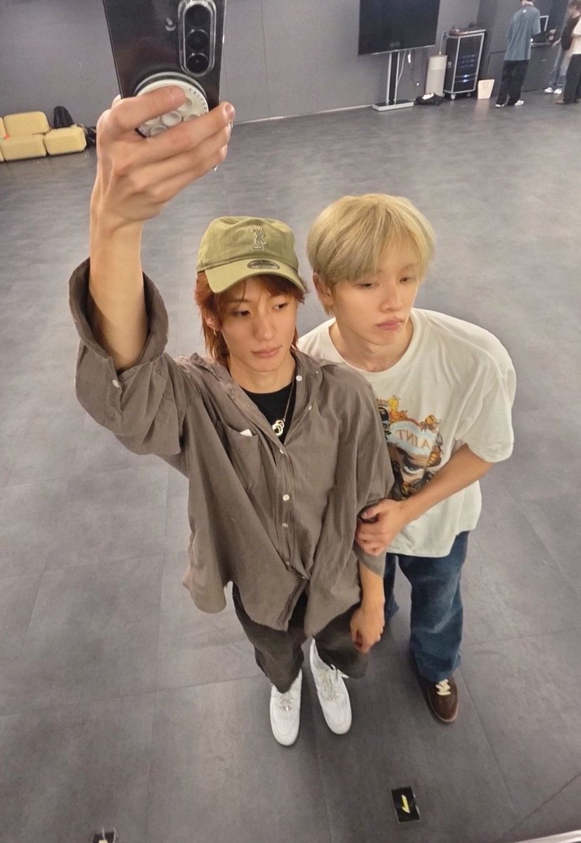 LilStonnie_'s tweet photo. เด็กแฝดหลานป้า 😭🫳🏻🫳🏻 https://t.co/xSbafVleNY