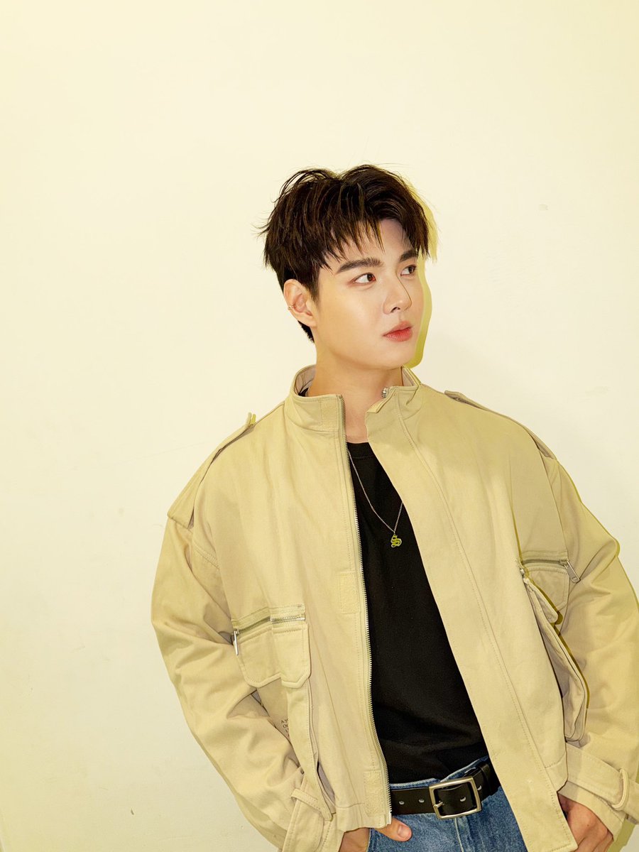 Saint_sup's tweet photo. แจ๋วแซ่บเฟ่อร์ จ้าาา

#แจ๋วแซ่บเฟ่อร์
#Saint_sup
#MingEr https://t.co/sEmS6m4fby