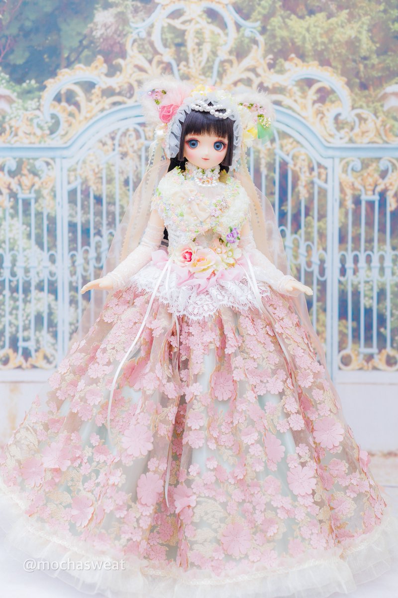 mochasweat's tweet photo. ドルパでご縁のあったドレス⑤
S-エターナルメイデン( @maidensakura )さまの「シュワっと弾けるドレスを纏う子猫プリンセスのドレス」は彩優さんに🎁️
プリンセス感マシマシになりましたね〜🥰️💕️
#エターナルメイデン #SD_F_32 https://t.co/DY4kxyeFTq