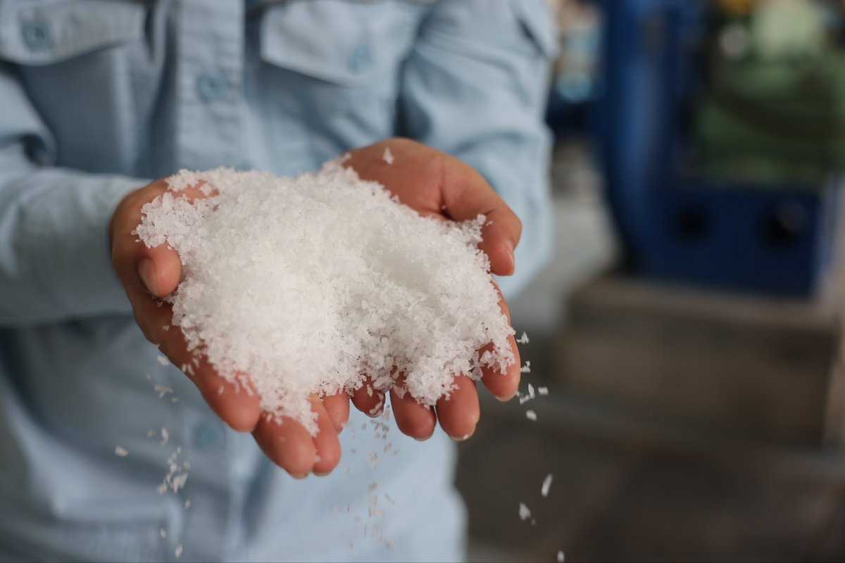 SinopecNews's tweet photo. Sinopec Chongqing SVW Chemical has put its 50,000-tonne/year special PVA resin plant into operation. The facility achieved successful startup and produced qualified products in one go. The first batch of products have been shipped to the European market. https://t.co/Rgg7Q6enYZ https://t.co/9MTDhsw9k0