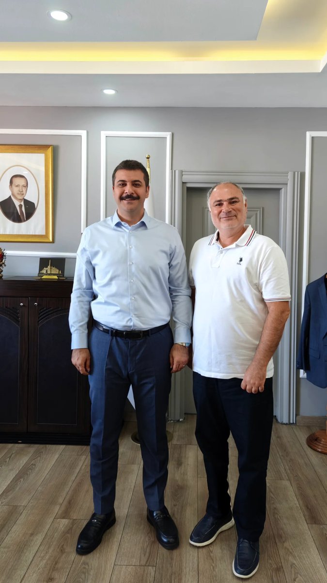 selimefe_58's tweet photo. Sivas'ın Yabancısı Değil,Ev Sahibi.Önceki dönemlerde​Doğanşar’da hizmet veren, Koyulhisar Kaymakamımız Sn. Yunus Emre Yıldız’ı makamında ziyaret ederek hayırlı olsun dileklerimizi ilettik ​İlçemizin geleceği ve yürütülen çalışmalar üzerine son derece keyifli verimli ziyaret oldu https://t.co/HmHVXtDNkj