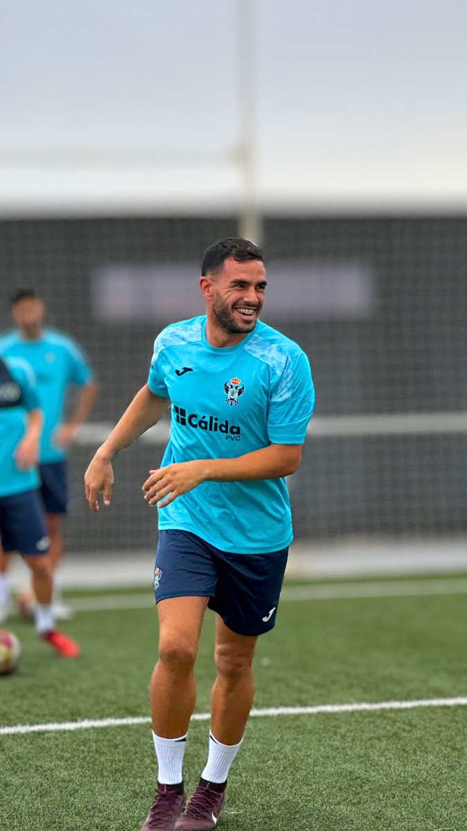 CFTalavera's tweet photo. Buen lunes afición 😎💙 https://t.co/HZobIbszS3