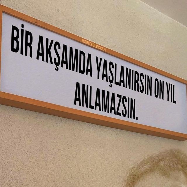 rodyasair's tweet photo. Bir akşamda yaşlanırsın on yıl anlamazsın https://t.co/TRrOVIDlFQ