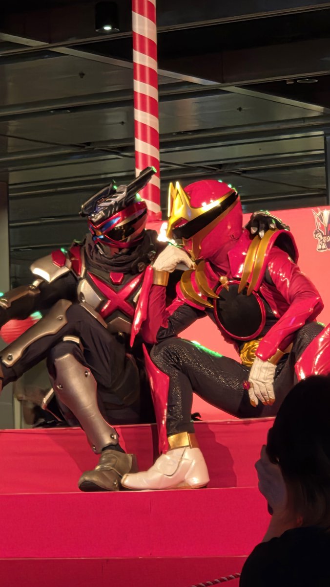 rogko's tweet photo. すみません夜祭りウルフとガリュード出てきて発狂しました 兄弟……😢😢😢😢 https://t.co/EHSeWJb1Fa