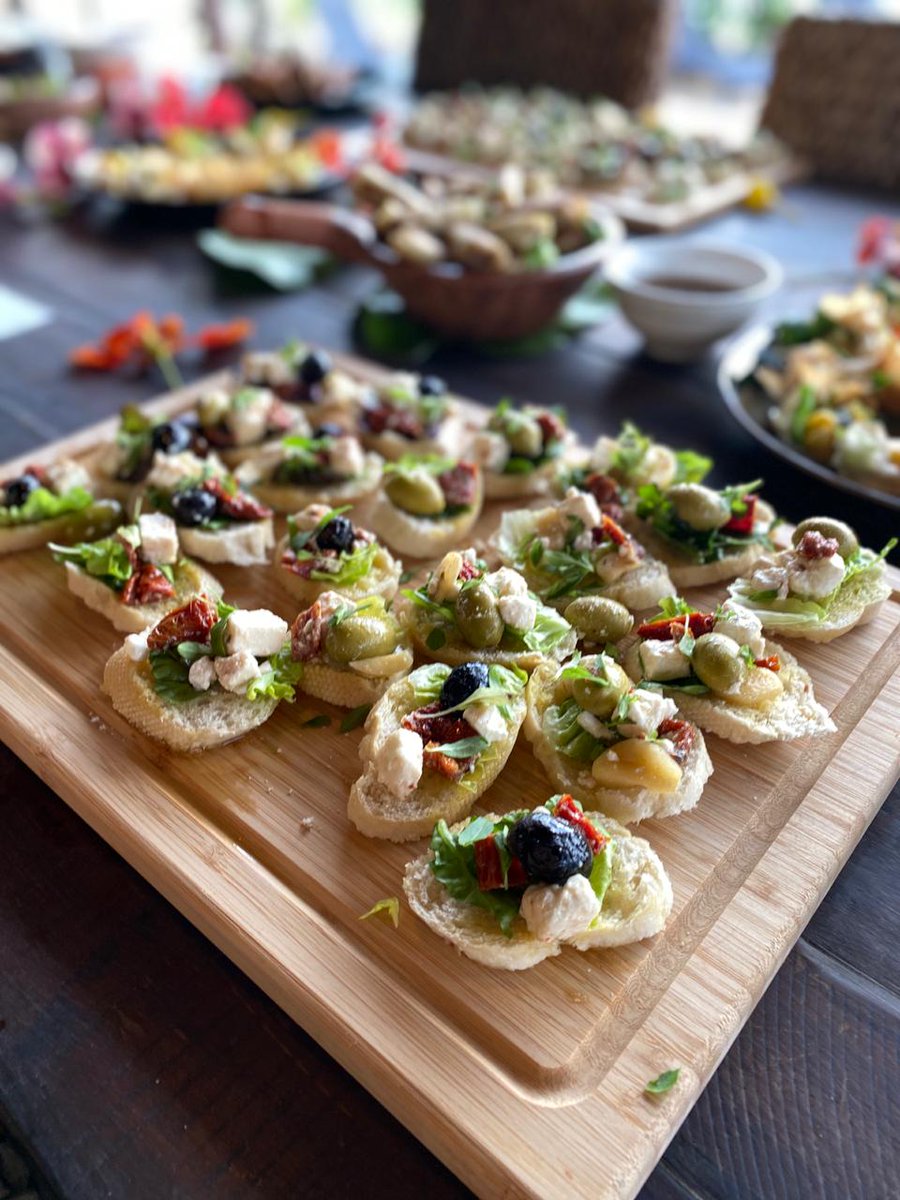 BviLuxury's tweet photo. Want a private chef to spoil you? Let BVI Luxury turn your vacation into an unforgettable culinary experience.
#BVILuxury #PrivateChef #LuxuryTravel #Foodie #BVI #Vacation #Caribbean #Travel #IslandLife #BookNow https://t.co/JU607dcERQ