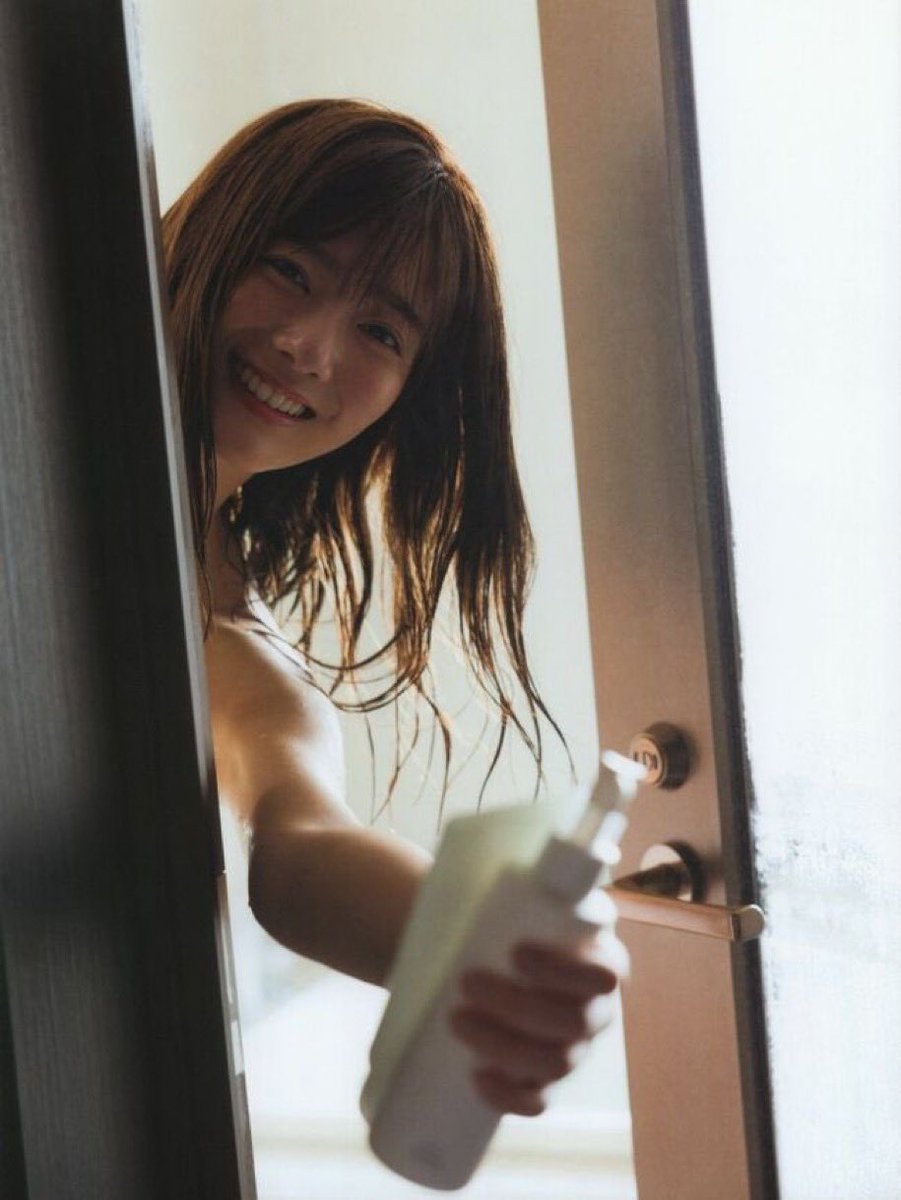 Pf3Ikbeyan2002's tweet photo. 魅力的な彼女の姉さんにシャワー室で初めてを奪われ骨抜きにされた
https://t.co/BRaI0QuEKY

#魅力保乃姉さん https://t.co/tKIikbdcX8