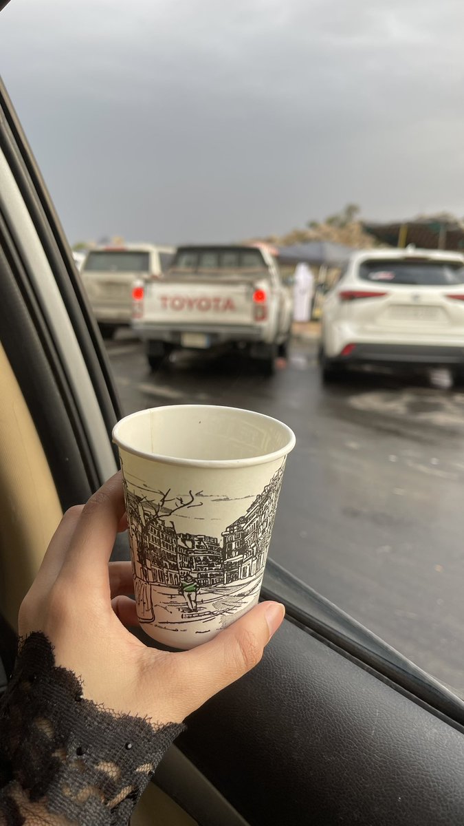 ph1_lina's tweet photo. أستقبلتني أبها بالأمطار 🤍 https://t.co/qIEcEPUkmK