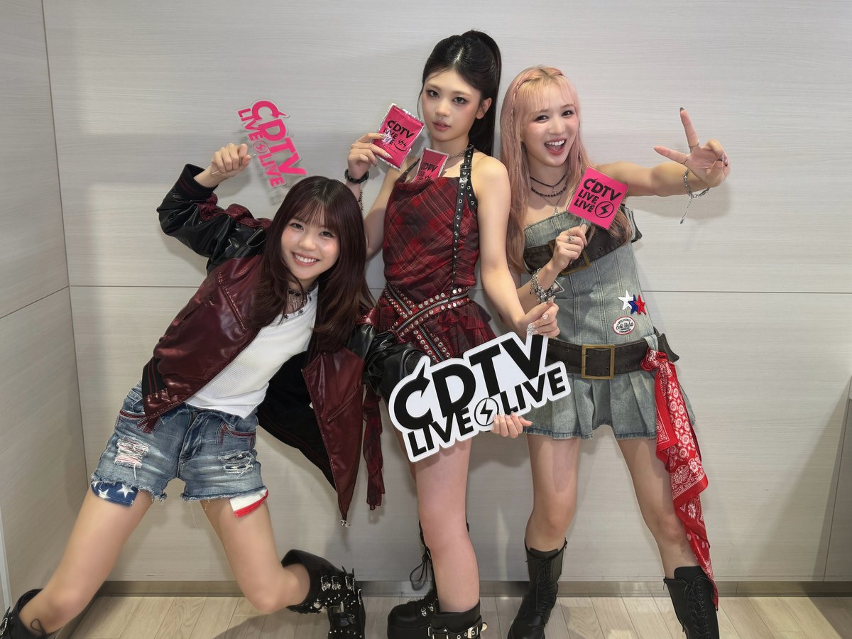 official__ME_I_'s tweet photo. 🫧 : #今日のミーアイ

20260803
@ TBS「CDTVライブ！ライブ！」

#TSUZUMI #RINON #SUZU

*˖ ⚘⚘ 花咲く道 ⚘⚘ ˖*
https://t.co/GjwIsaPPvm

#오늘의미아이 
#CDTVライブライブ
#ME_I #ミーアイ #미아이 https://t.co/u083mltNJO