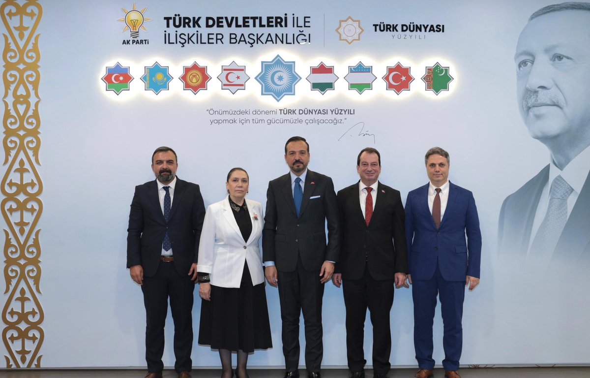 zorlu77's tweet photo. Dicle Üniversitesi Rektörü Prof. Dr. Kamuran Eronat, Rektör Yardımcısı Prof.Dr. Velat Şen ve 24./27. Dönem AK Parti  Diyarbakır Milletvekili Oya Eronat ile bir araya gelerek gönül coğrafyamıza yönelik çalışmalarımızı değerlendirdik.

Bu yıl Cengiz Aytmatov Sempozyumu’nu Diyarbakır’da gerçekleştirme konusunda mutabık kaldık.

Şimdiden birlikteliğimize katkı sağlamasını diliyorum. 

#TürkDünyası #CengizAytmatov