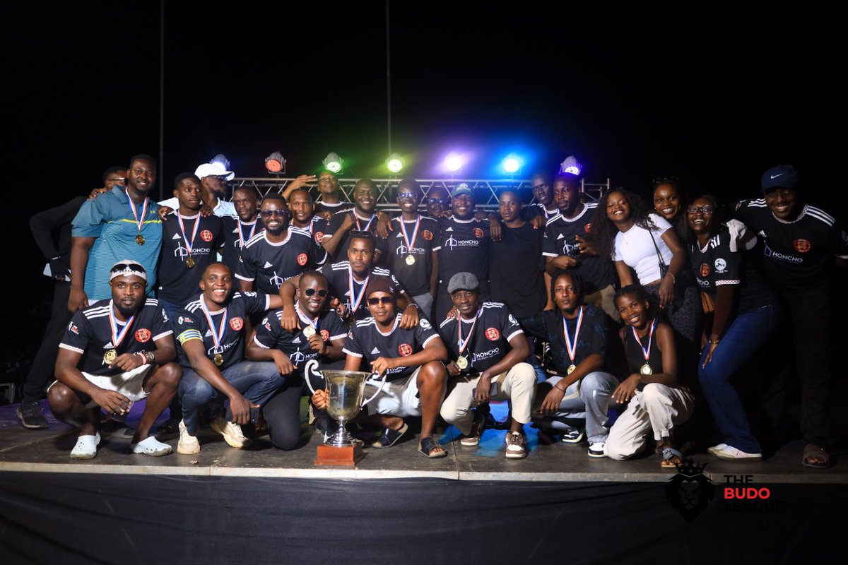 TheBudoLeague's tweet photo. Another trophy added to the @DujayFc trophy collection 🏆

#TBL9Finale https://t.co/MIuwl2XTsu