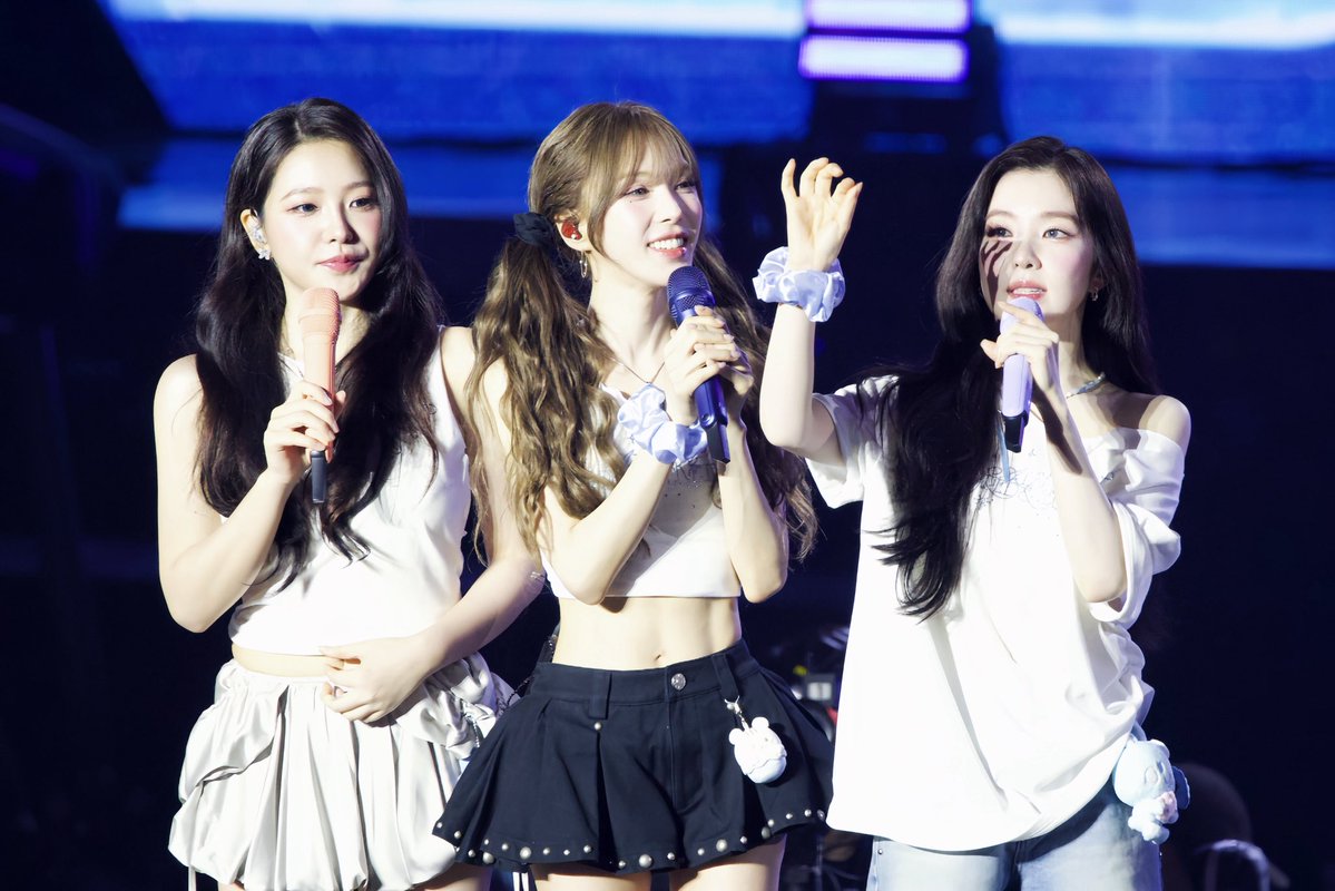 Whenrain7's tweet photo. 😲😲✨ 

#IRENE #WENDY #Wenrene #Irendy #아이린 #웬디 #웬린 #린디 #레드벨벳 #RedVelvet https://t.co/UaDhuWB5pO