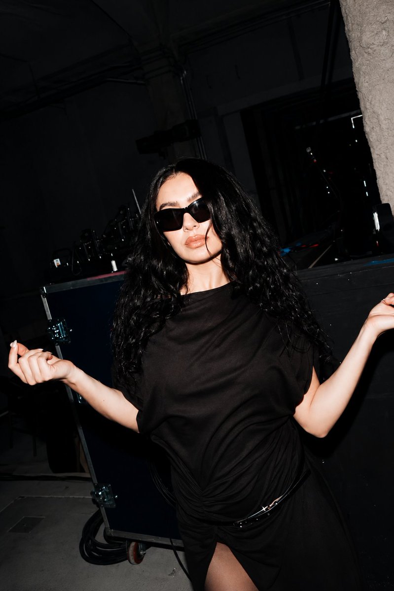 Divyadubeyy's tweet photo. Charli XCX turned 34 today https://t.co/fAz6KaZ62I