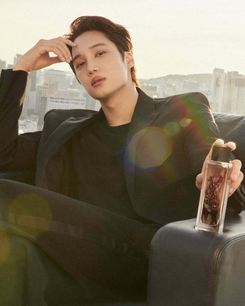 kai__press's tweet photo. [IG] 260803 ssg com_official

"YSL Beauty MYSLF Eau de Toilette Intense"

🔗https://t.co/DytAPdwKpO
🔗https://t.co/049S1AZjyy
🔗https://t.co/O7gzEP6wJ1
#KAI #카이 #KAIxYSLBeauty https://t.co/QKiYefDGDv