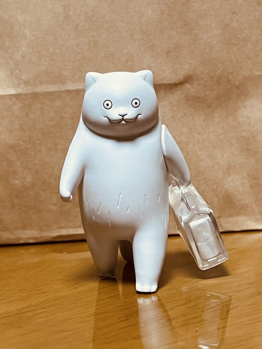 rp5mq's tweet photo. 越谷レイクタウンで買ったネコちゃんの
ガチャポン、良すぎる。 https://t.co/DJhJj7wIeH