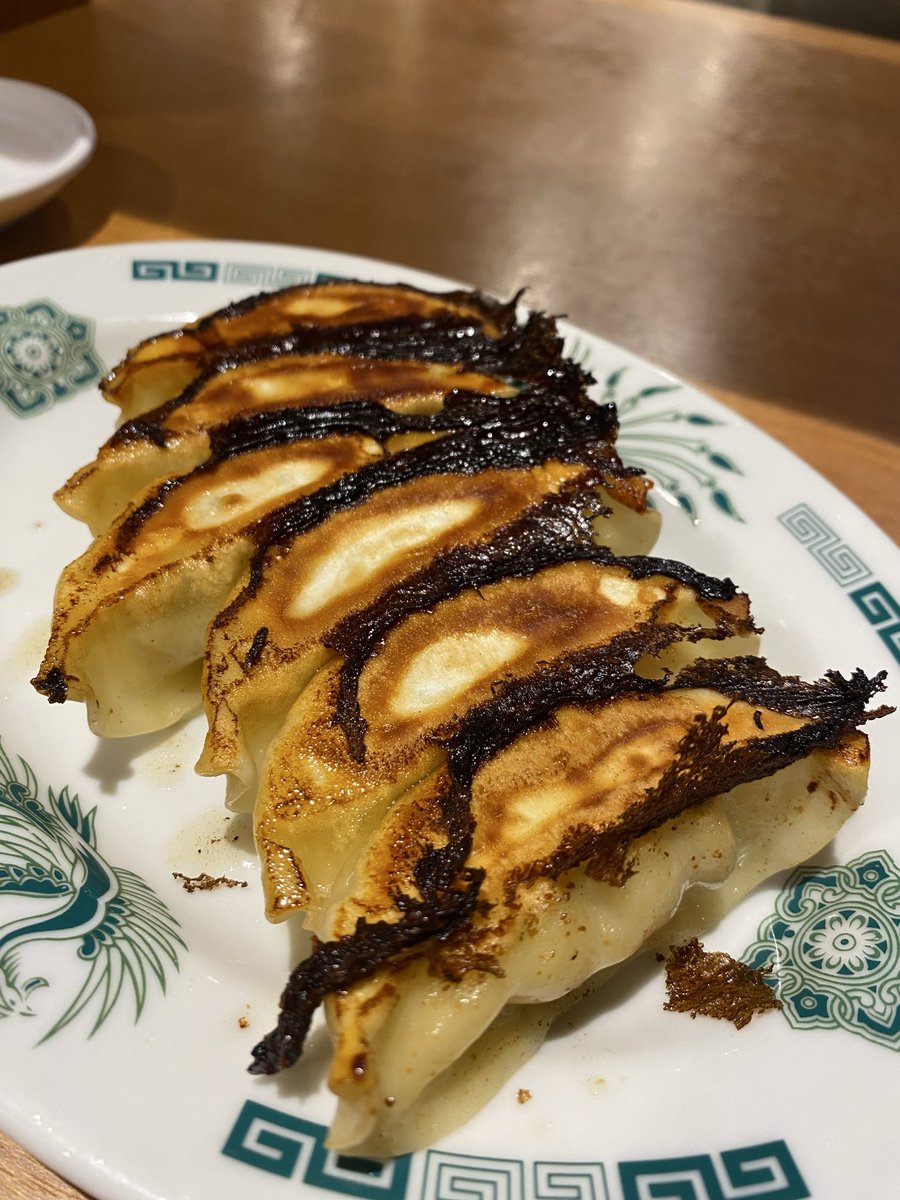 donki_jr's tweet photo. さぁー！
ファーストドリンク提供時間13分
餃子　　　　　　　提供時間26分
激混み‼️ https://t.co/YY4B291JXd