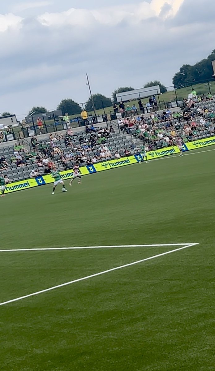 simonejnews's tweet photo. A great weekend for fast food and fútbol.. 🍔⚽️🥅 The Greenville Triumph game was a draw — with no win or lose. Looking forward to seeing them in action again soon. 

Happy start to a 🆕 work week. ☀️ #soccerlover #foodie #GreenvilleTriumph #goal #UpstateSC https://t.co/bq9hxognEZ