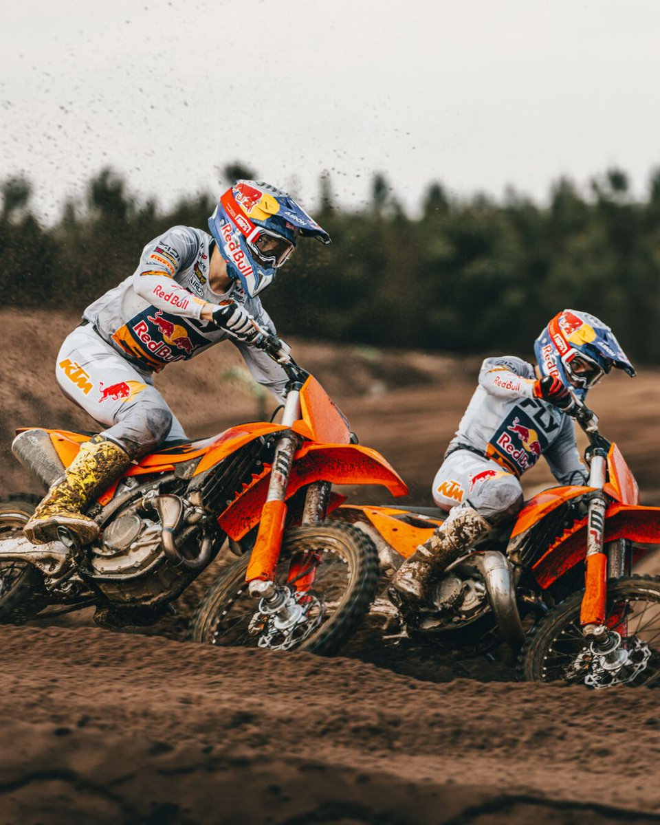 KTM_UK's tweet photo. READY TO RACE performance doesn't have to break the bank.
The 2027 KTM 450 SX-F is available for just £8,649. https://t.co/3H9VsLJWhx
#KTM #ReadyToRace #Motocross #2Stroke #4Stroke https://t.co/wsk35SNQr1