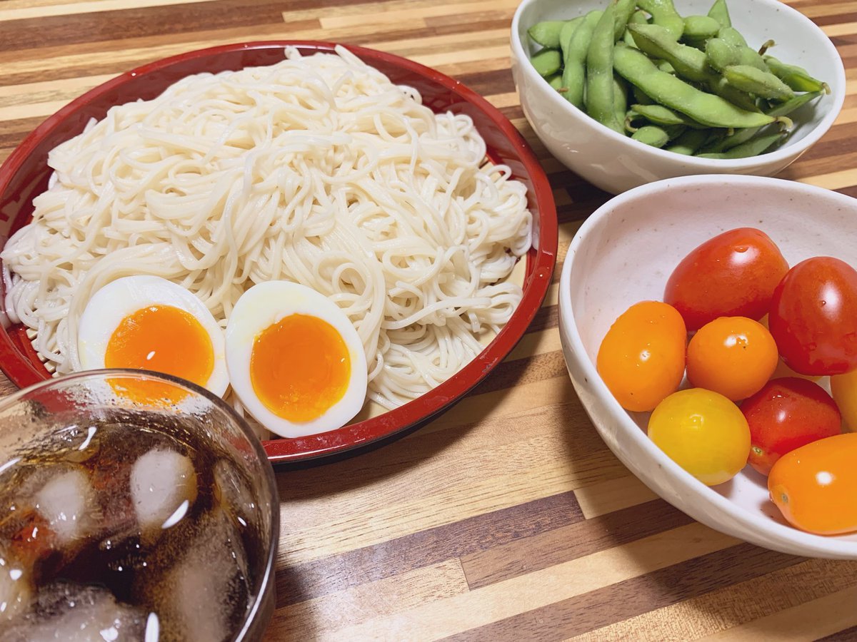 あずきちゃん様確認用 お泊まりじゃなくなったので、帰り際に道の駅で買ってきた枝豆とトマト