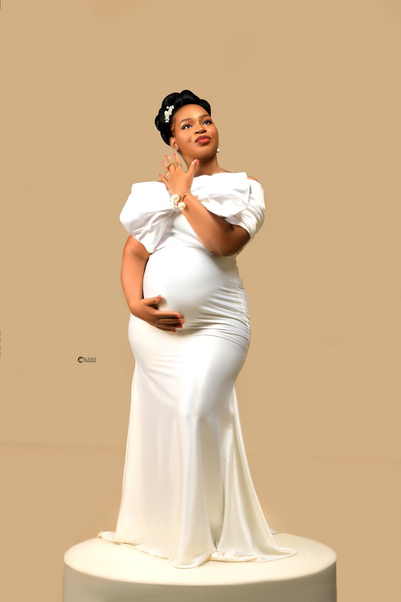 JusteceT's tweet photo. Beautiful baby bump outfit by Tece designers .
Celebrate the gift of motherhood with us .
 0703666187 https://t.co/xtud2gerni