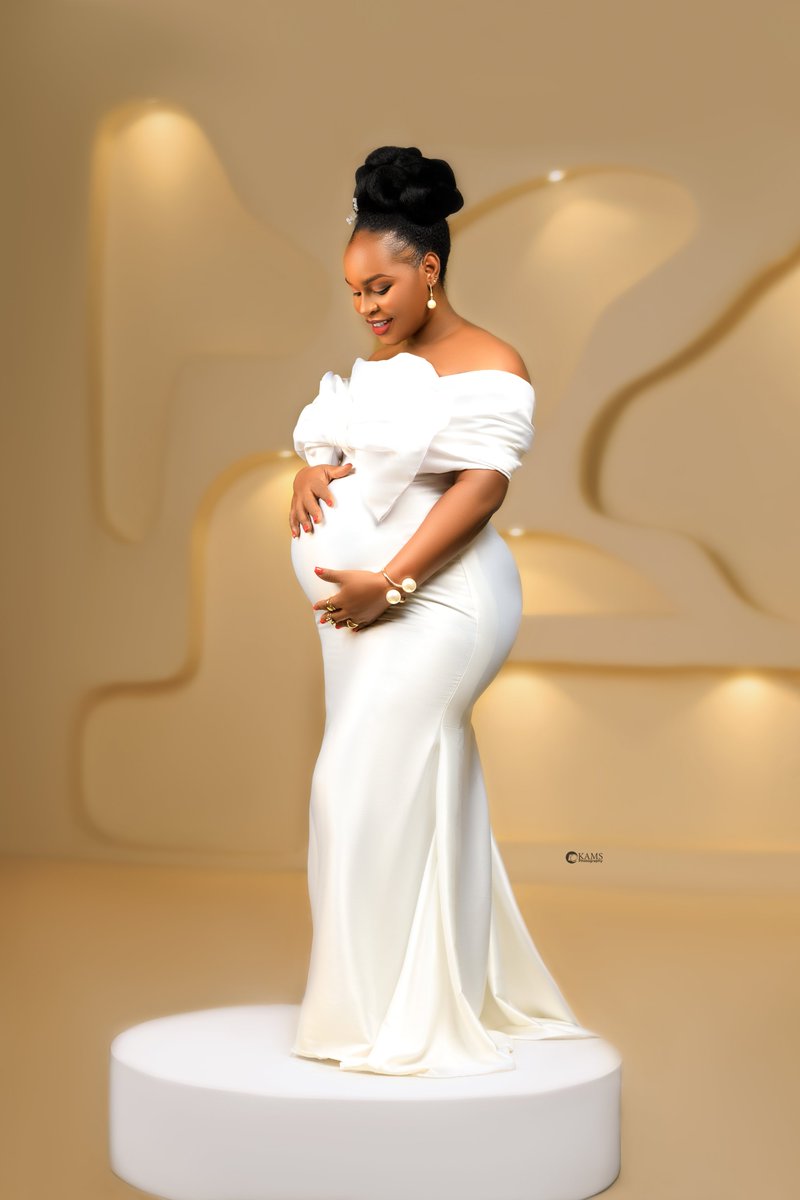 JusteceT's tweet photo. Beautiful baby bump outfit by Tece designers .
Celebrate the gift of motherhood with us .
 0703666187 https://t.co/xtud2gerni