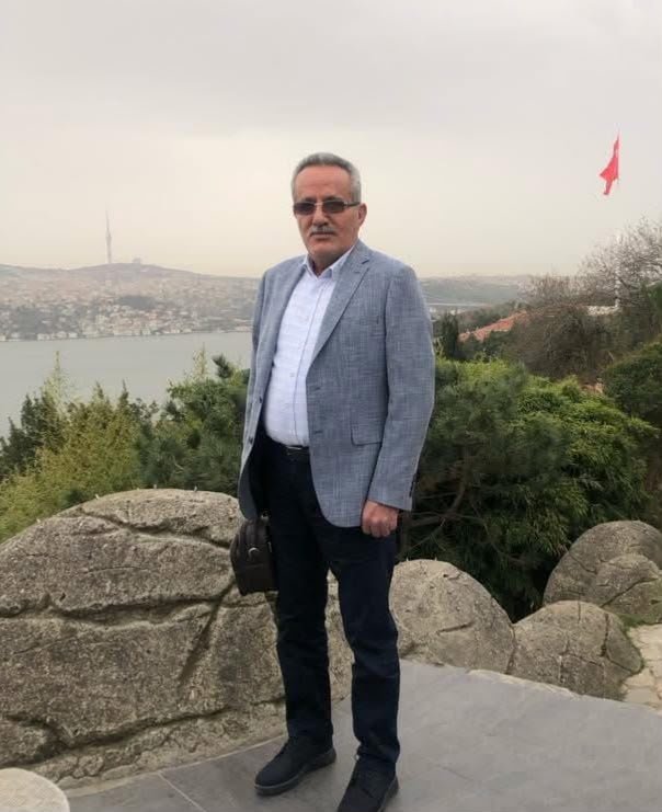 HassaMedya's tweet photo. Şüphesiz biz Allah'a aitiz ve şüphesiz O'na döneceğiz 

Çok Değerli Abimiz, Kurucu İlçe Başkanımız Şemsettin ARIK Hocamızı kaybetmenin üzüntüsünü yaşıyoruz. Allah rahmet eylesin mekanı cennet olsun. Yüce mevlam ailesi ve sevdiklerine sabır versin. 

İYİ PARTİ HASSA İLÇE TEŞKİLATI https://t.co/OTZVG0ma8T