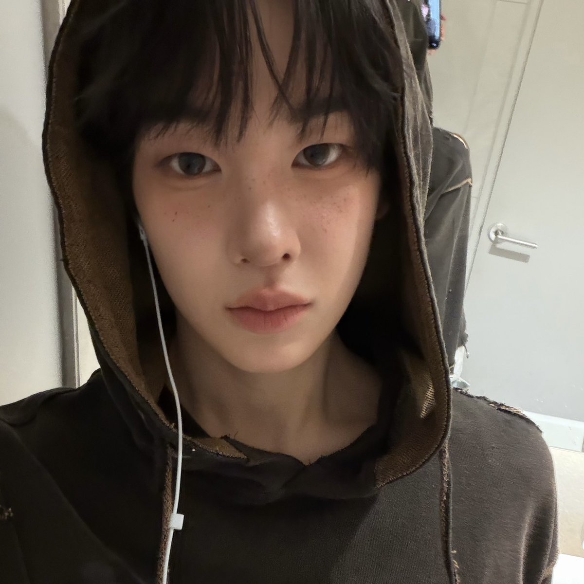 cxzkid's tweet photo. 곽기웅 이날 엄청 작고 노릇노릇하게 잘 구워진 강아지 느낌… https://t.co/I5mgPgh1fJ