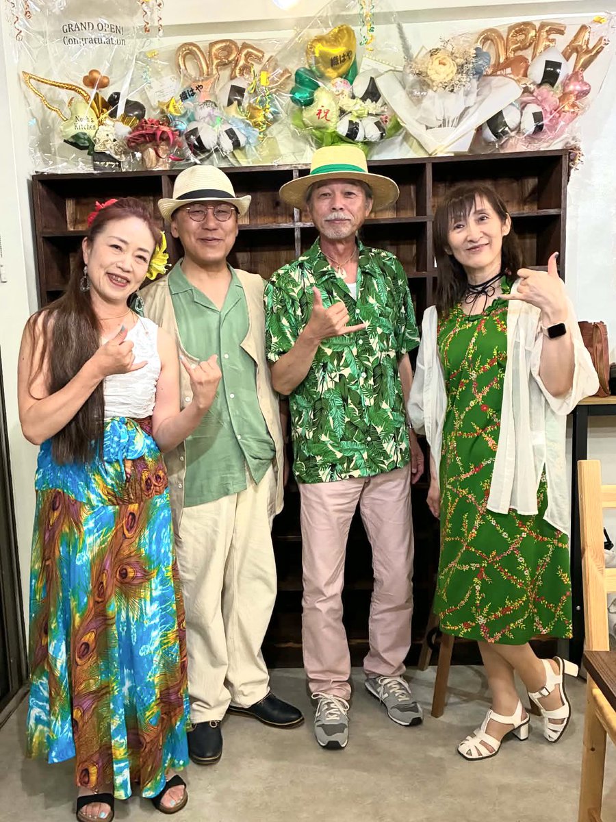 fumicolor's tweet photo. 8/1ノアズキッチンさんでの『仙台のトワエモアな人たち』ありがとうございました！甘酒入りのドリンクがなんとも深い味わいでした💕
初めましての方も、何度目ましての方も、こうして元気に会えてお話しできたことがうれしかった😌
みんなどこかで繋がっていたりしてすごいな♬
#フミフミ仙台 https://t.co/C5URTceIEr