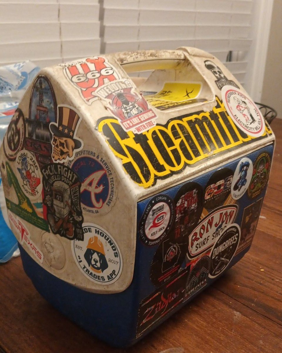 Steamfitters449's tweet photo. Even on your lunch break, let ‘em know you’re a Steamfitter!
Do you show your union pride on your lunch box or cooler? Send us a photo! #SpotASteamfitter #Represent #UnionProud https://t.co/EQlchz5Vzs
