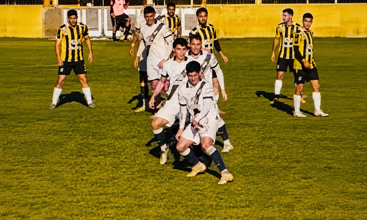 labrujula24's tweet photo. El insólito penal que no le cobraron a Olimpo en el empate ante Juventud Antoniana https://t.co/voAVQeujsE https://t.co/4biuSb3gKv