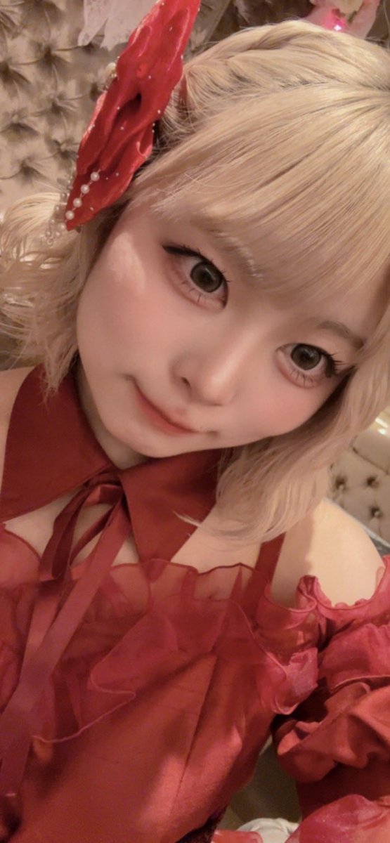 moch1_yannyom's tweet photo. 20-25時　@kinpuri_concafe 
今日は予定なし子さん😢
髪の毛ふわふわに仕上げたからチェキ盛れする💞💖
#歌舞伎町 #コンカフェ https://t.co/uTTSnC3Iit