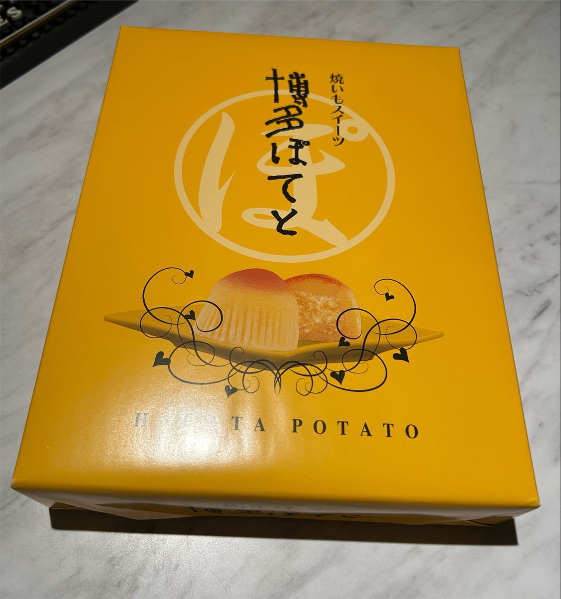 NagoyaParadia's tweet photo. 博多のお土産をいただきました✨
当店常連のあいる様よりお土産を頂きました!
いつもお気遣いいただき、本当にありがとうございます!
スタッフみんなで美味しくいただきます😊
こういうお気持ちが本当に嬉しいです!
これからもPARADIAで楽しい時間をお届けできるよう頑張ります🃏
#PARADIA https://t.co/qdoys1V0on