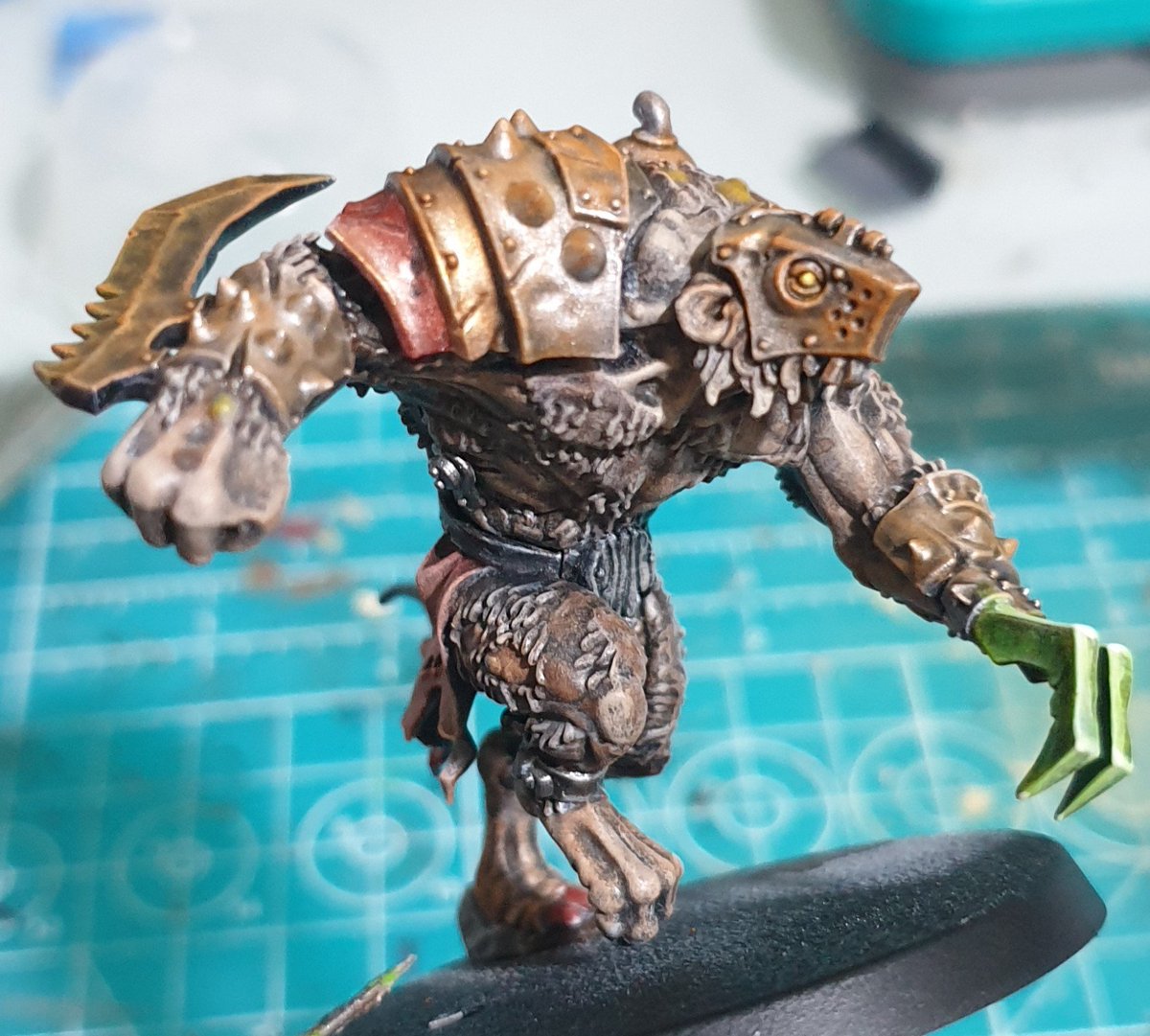 paintomypain's tweet photo. 派手さは無いが...綺麗に塗った感はあるかな
ネズミだけど
#ウォーハンマー
#Warhammer https://t.co/RURk8a45ar