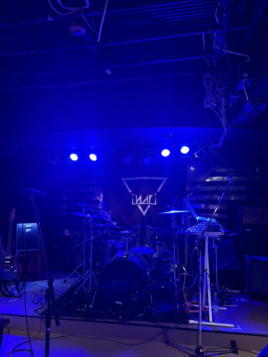 tam_ender_58's tweet photo. 久しぶりのinariのライブ🦊✨️
めちゃくちゃ楽しかった〜！！
ぼっち過ぎて楽しかったです〜とだけ伝えてソッコー退散🏃‍♂️（笑）また早く見に行きたいな〜🙌
#inari  #四狐夜行 https://t.co/ZGtMdV9hPv