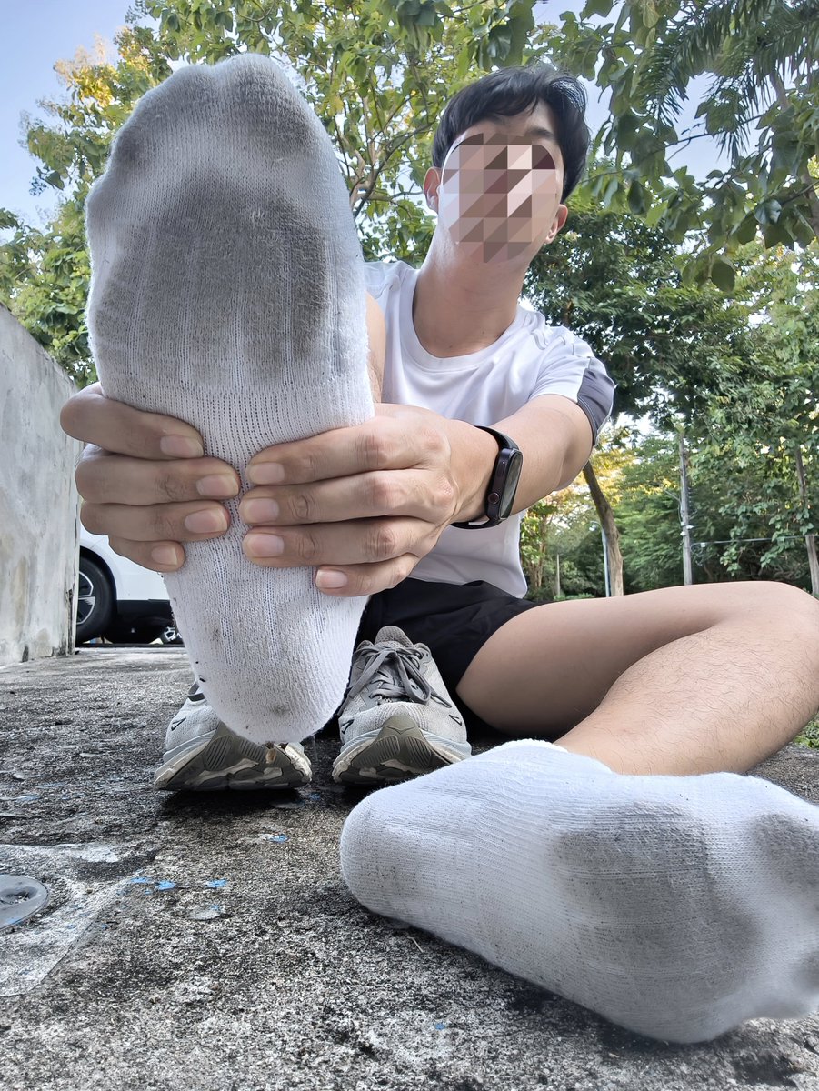 PtnTrams's tweet photo. เหม็นตีนว่ะ 👣🥵 https://t.co/IQWOaot9QI