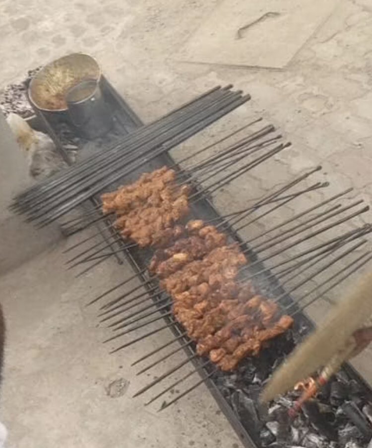 sadaqat9211's tweet photo. @sunnyidin Show your cooking skills...
#barbeque🔥
#قومی_زبان https://t.co/q5QMmQTVhI