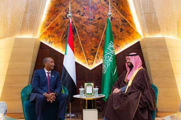 s0y95's tweet photo. تتجه السعودية والسودان إلى إنشاء مجلس أعلى للتعاون والتنسيق الاستراتيجي الشهر المقبل، في خطوة تتجاوز العلاقات الثنائية التقليدية إلى ملفات الأمن الإقليمي واستقرار البحر الأحمر ومستقبل إعادة إعمار السودان

" 🇸🇩 🇸🇦 " https://t.co/3qhUyFFEmv