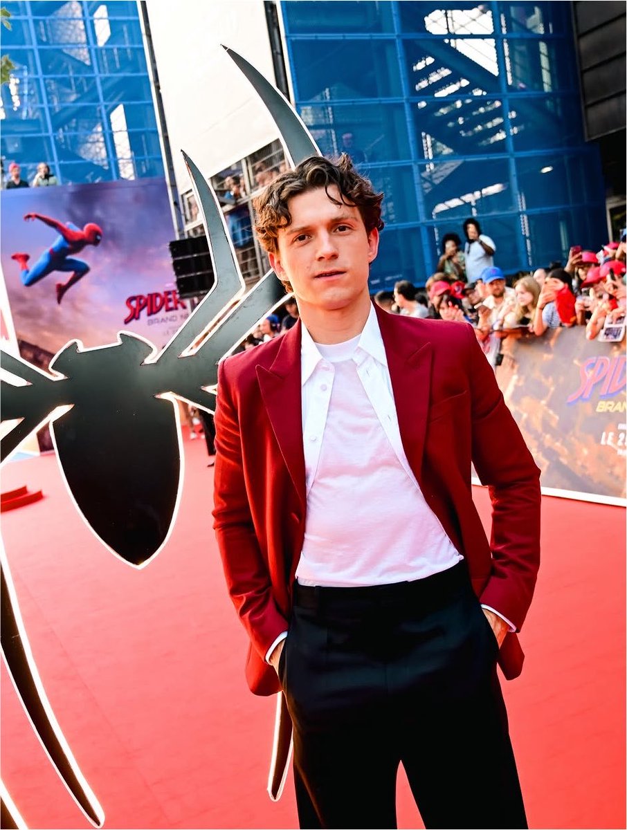 Kulturlesite_'s tweet photo. 🎬 HISTORIQUE 

Tom Holland et Jacob Batalon sont les SEULS acteurs à avoir joué dans les 4 PLUS GROS DÉMARRAGES DE L’HISTOIRE du BOX-OFFICE MONDE !!

🕷️ Spider-Man Brand New Day 🕷️ Spider-Man No Way Home ☄️ Avengers Endgame ☄️ Avengers Infinity War https://t.co/LU0fSF3QT8