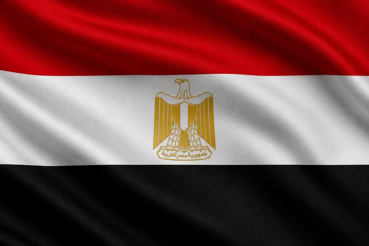 SalahAlelaj's tweet photo. تبقين درّة الأوطان، تبتسمين فتسعد الدنيا ولا عجب حين يلقبونك بأنك أم الدنيا بتاريخك وشعبك الجميل، حفظ الله #مصر من كل مكروه وأدام عليها الأمن والاستقرار. 

#زلزال_القاهرة https://t.co/fNCPoe70x9