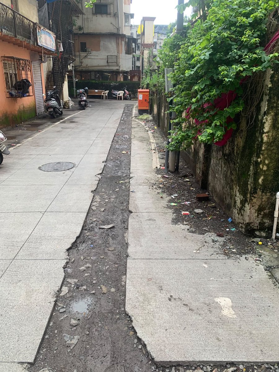 swapnilnavale21's tweet photo. मालाड पुर्व वार्ड क्रमांक ४५, राणी सती शाळेच्या पाठीमागे, वडारी पाडा, गावदेवी रोड येथे गॅस पाइपलाइन टाकण्यासाठी रोड खोदला होता. रस्ता खोदल्यामुळे लोकांना येयाला जायाला त्रास होत आहे. त्यामुळे तुम्हाला विनंती आहे की खोदलेल्या रोडवर डांबर टाकुन द्यावे.
@mybmcWardPE @mybmc https://t.co/Ms6lrznK1y