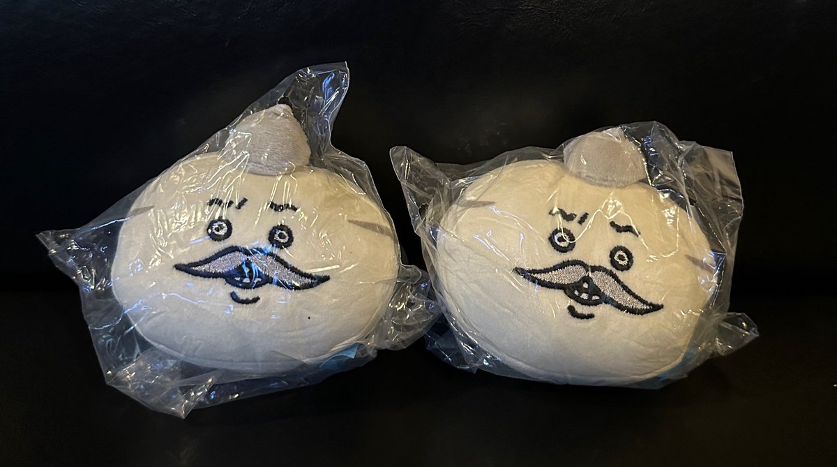 hapixnyanko's tweet photo. 【交換譲渡】
映画 ちいかわ 人魚の島のひみつ
もっちる フェイスマスコット

譲：島二郎×2
求：セイレーン、ちいかわ ＞定価(＋送料)

都内・千葉市以北の千葉県内手渡し、又は郵送希望です🙇‍♀️お気軽にお声がけください！ https://t.co/VtT3Eg0PEW