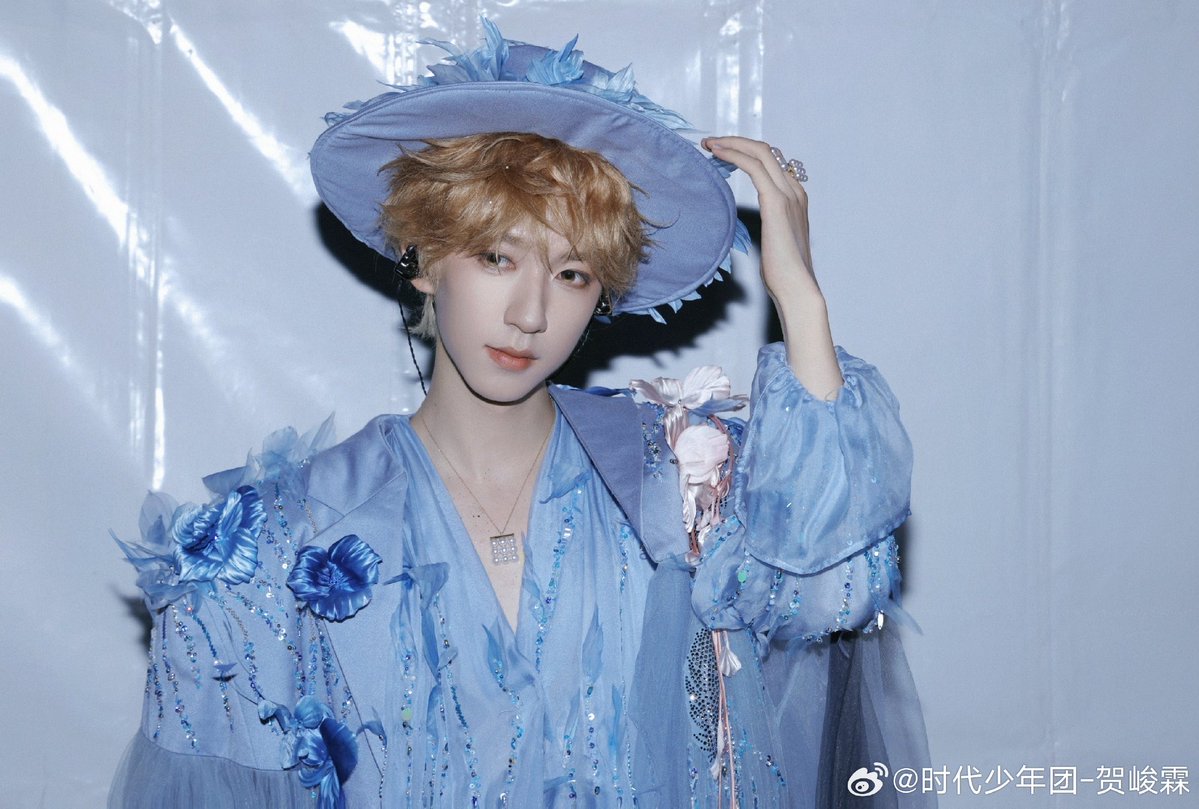 OVER1542829's tweet photo. 老婆…..我爱你啊….. https://t.co/V5rq7TTKCi