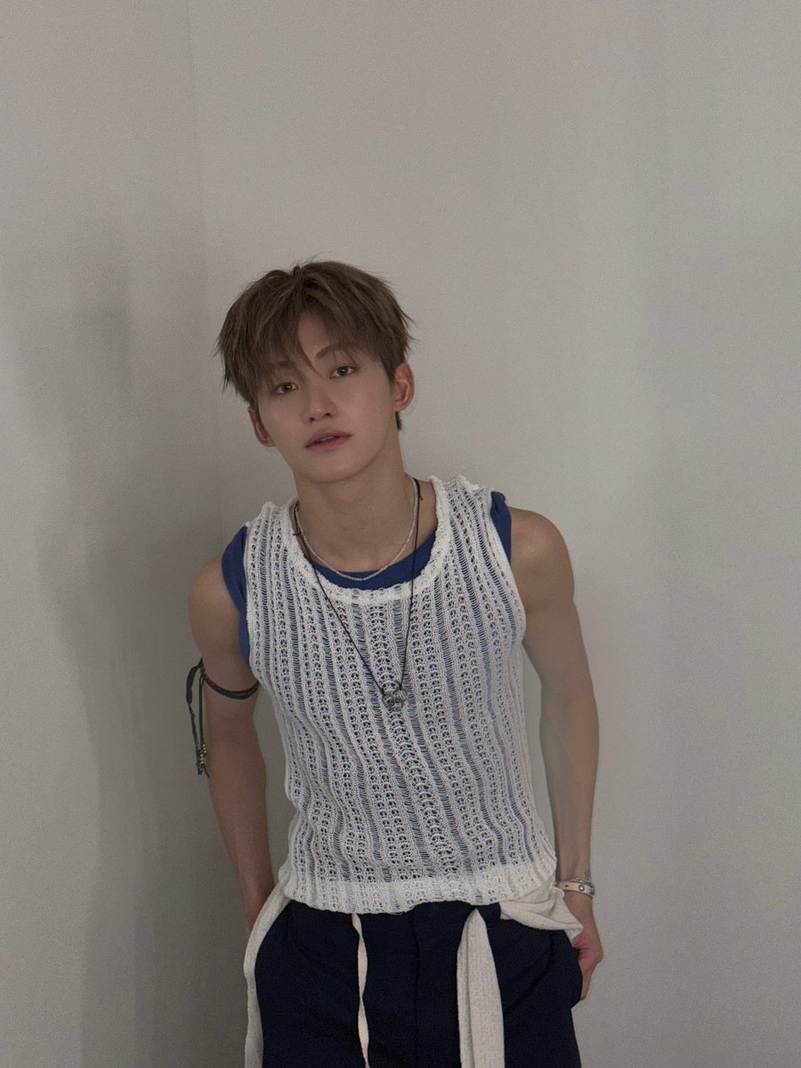 TWSLATION_'s tweet photo. [260804] #JIHOON WV POST

🪼: Any 42 here to talk about Soda Soda?🪼

#지훈 #TWS #투어스 @TWS_PLEDIS https://t.co/DW2xYPQBZi