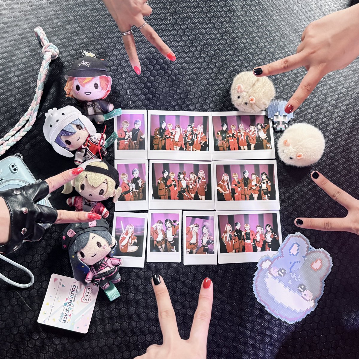 ziZI_kisskiss's tweet photo. 🥺永远爱队友们 https://t.co/5pgJRdVmpH